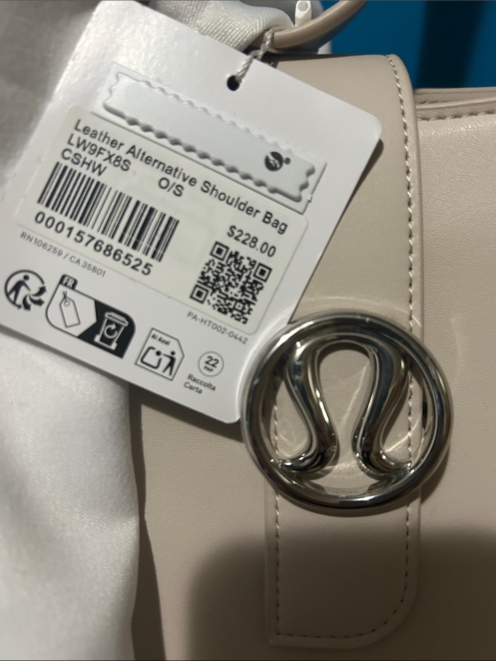 lululemon athletica Cashew Leather Shoulder Bag with dust bag - Picture 2 of 8